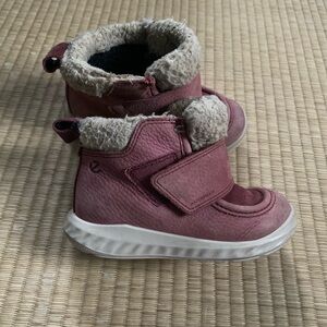 Ecco Kids Pink and Cream Boots